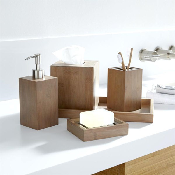 صورة Wooden Bathroom Accessories
